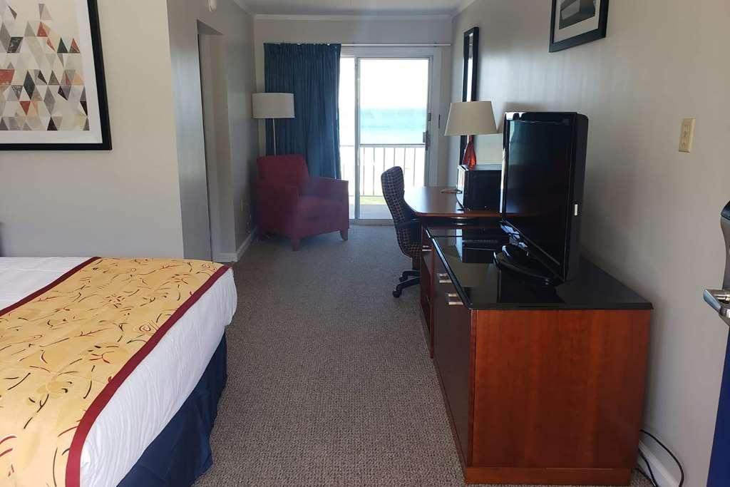 Days Inn & Suites By Wyndham St. Ignace Lakefront Habitación foto